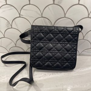 Dior makeup brush bag